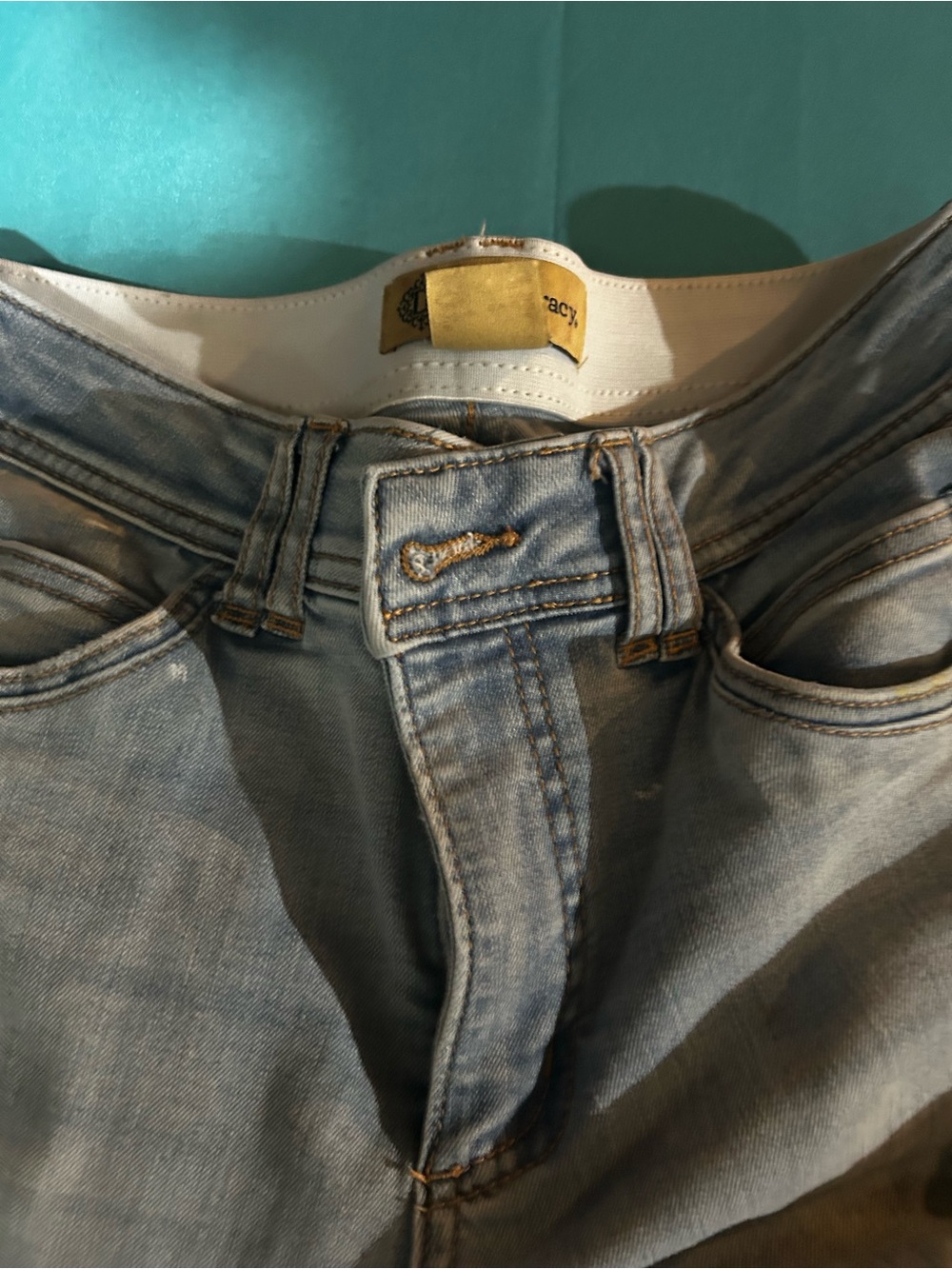 Democracy Light Wash Bootcut Jeans - Picture 4 of 6